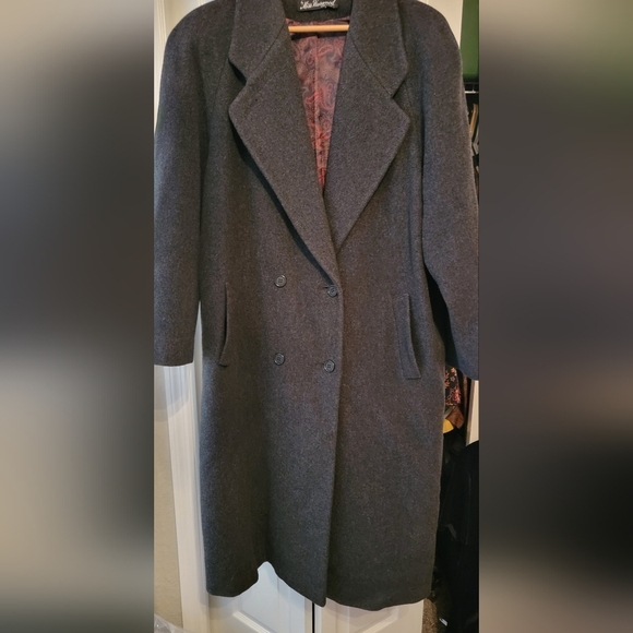 signature coats Jackets & Blazers - Vintage Signature coats by Miss Harwood dark gray 100% wool button-down coat.